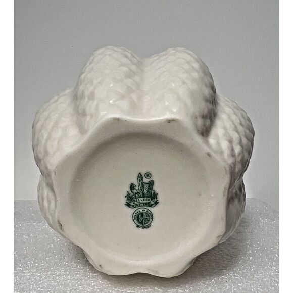 Vintage Belleck Cobb Tulip Luster Vase, Luster Yellow Ribbon Creamer, Sugar Bowl - Picture 4 of 14